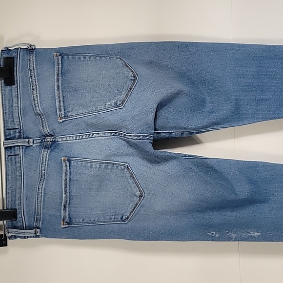 Abercrombie & Fitch Harper Low Rise Super Skinny Distressed Floral detail Size 0 - Picture 9 of 16